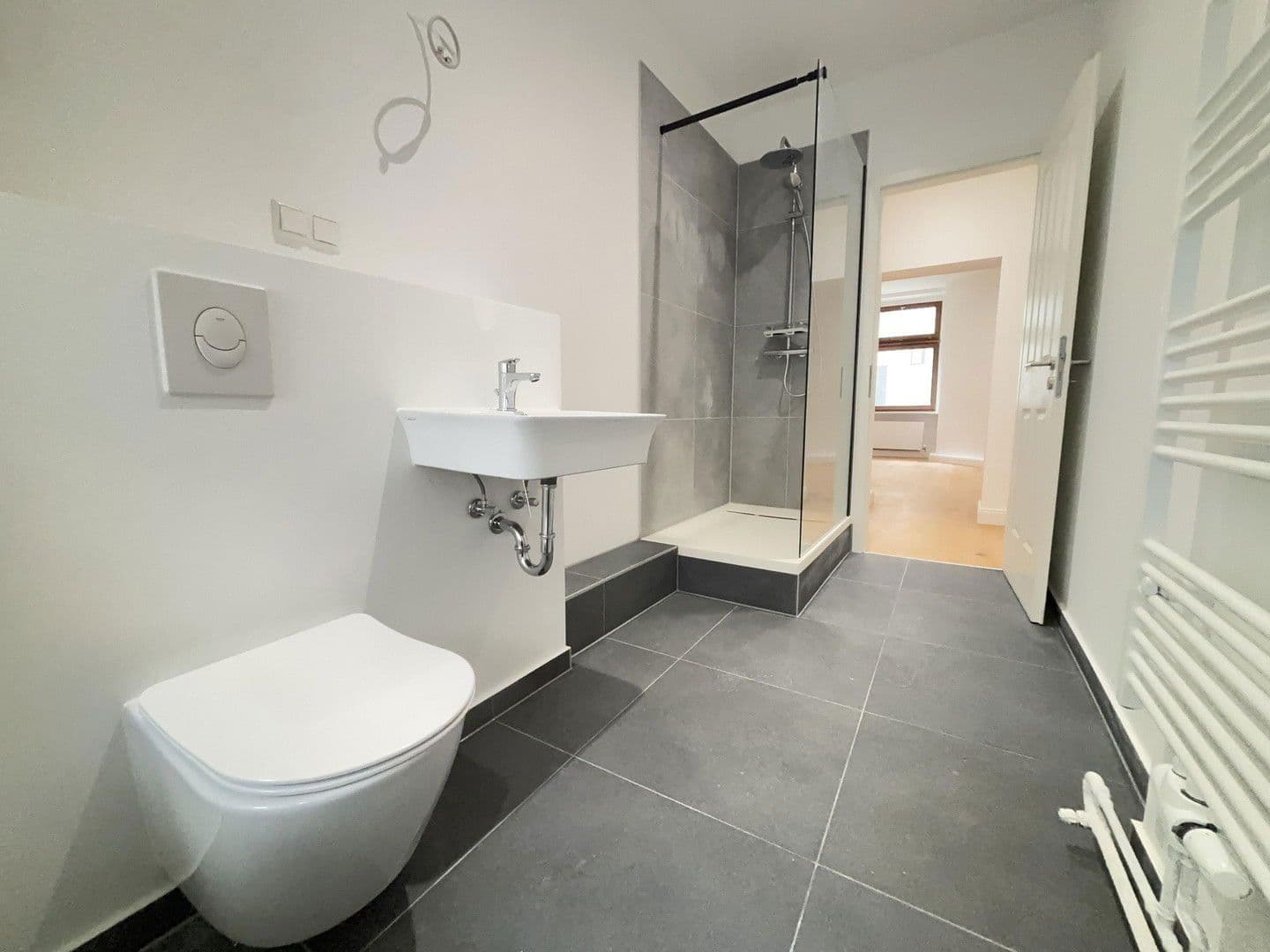 Predaj bytu 3-izbový 70 m², Gneisenaustraße 65, Berlin, Berlín Predaj bytu 3-izbový 70 m², Gneisenaustraße 65, Berlin, Berlín