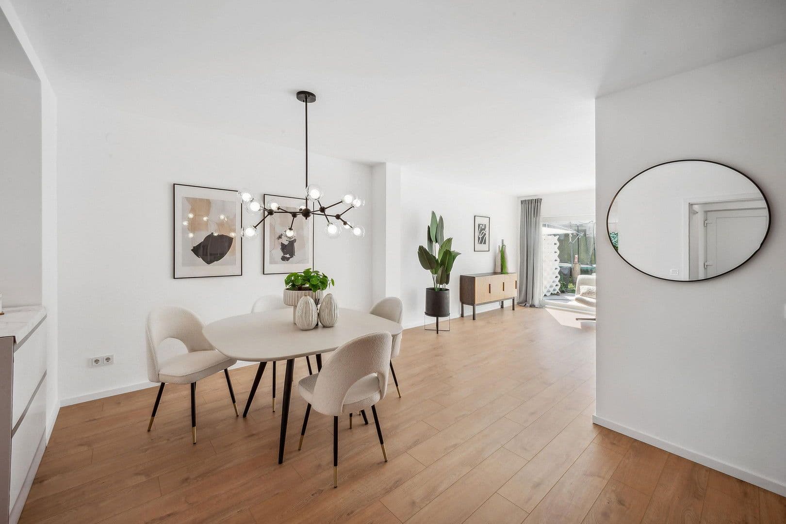 Predaj domu 135 m², pozemek 220 m², Kronberg im Taunus, Hesensko Predaj domu 135 m², pozemek 220 m², Kronberg im Taunus, Hesensko