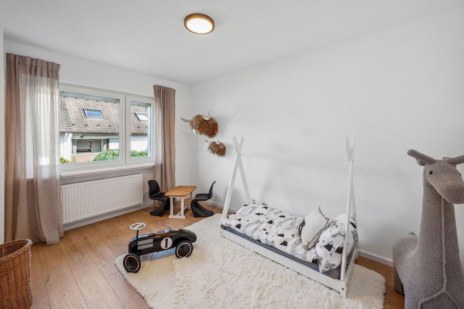 Predaj domu 135 m², pozemek 220 m², Kronberg im Taunus, Hesensko Predaj domu 135 m², pozemek 220 m², Kronberg im Taunus, Hesensko