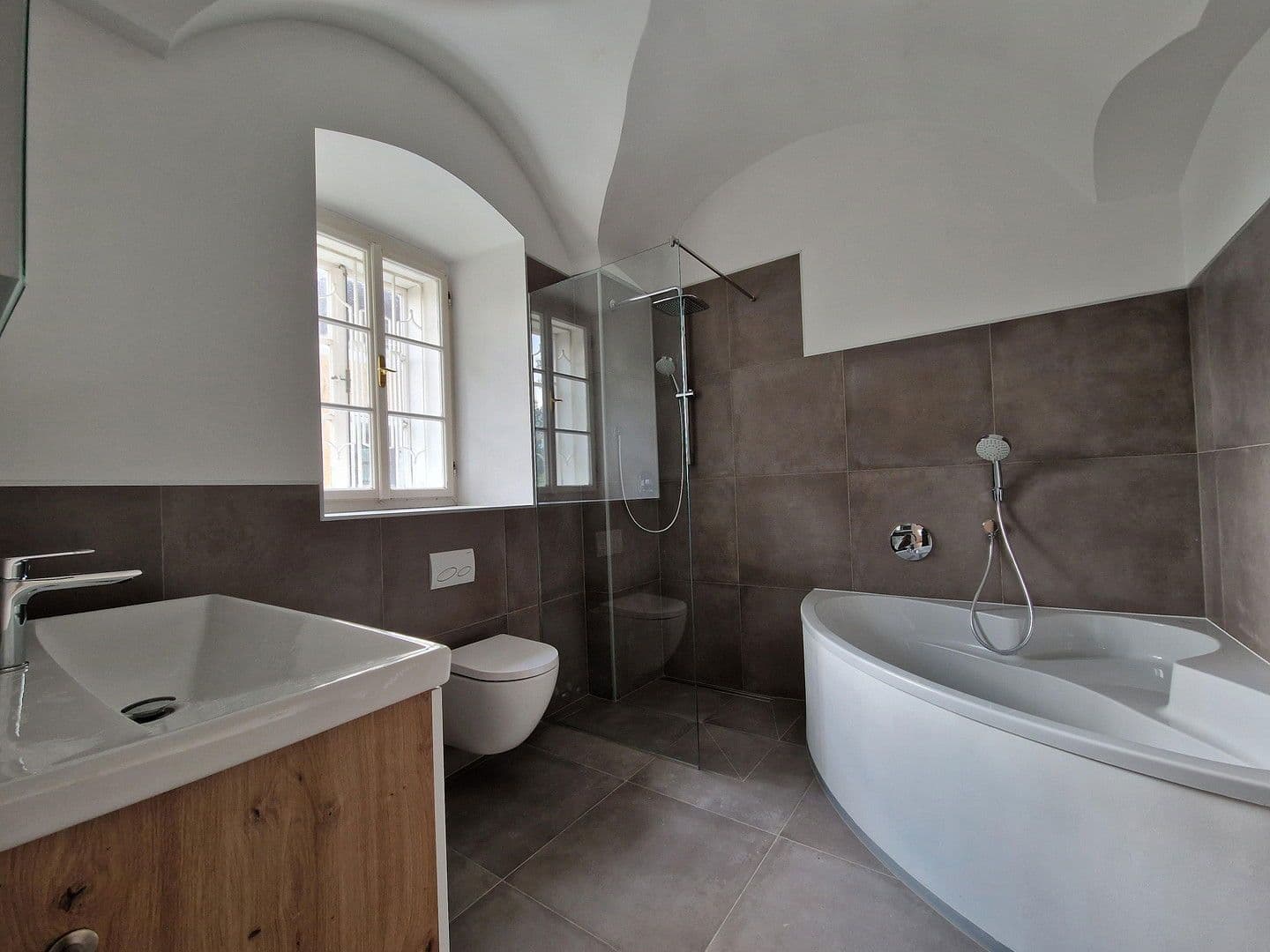 Prenájom bytu 3-izbový 110 m², Elsbethen, Salzbursko Prenájom bytu 3-izbový 110 m², Elsbethen, Salzbursko