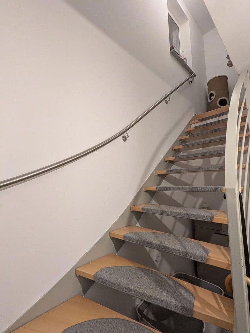 Prenájom bytu 4-izbový 77 m², Dummerstorf, Meklenbursko-Predpomoransko Prenájom bytu 4-izbový 77 m², Dummerstorf, Meklenbursko-Predpomoransko