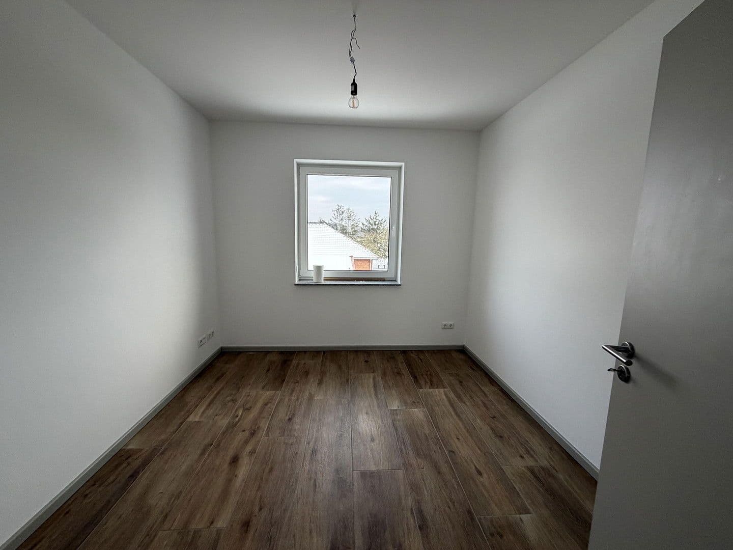 Prenájom bytu 4-izbový 77 m², Dummerstorf, Meklenbursko-Predpomoransko Prenájom bytu 4-izbový 77 m², Dummerstorf, Meklenbursko-Predpomoransko