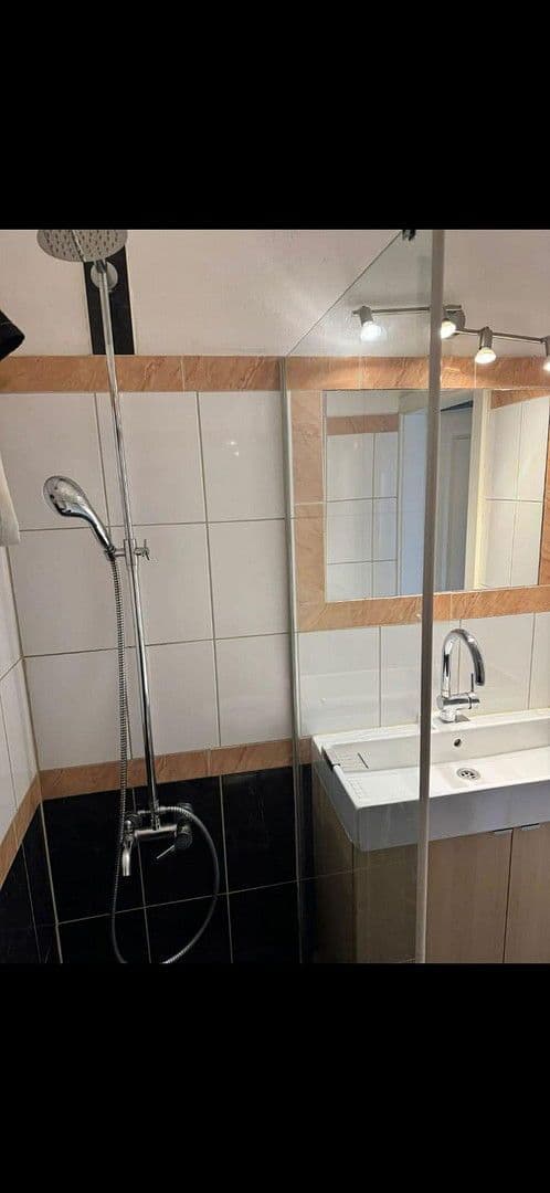 Predaj bytu 1-izbový 20 m², Salzburg, Salzbursko Predaj bytu 1-izbový 20 m², Salzburg, Salzbursko