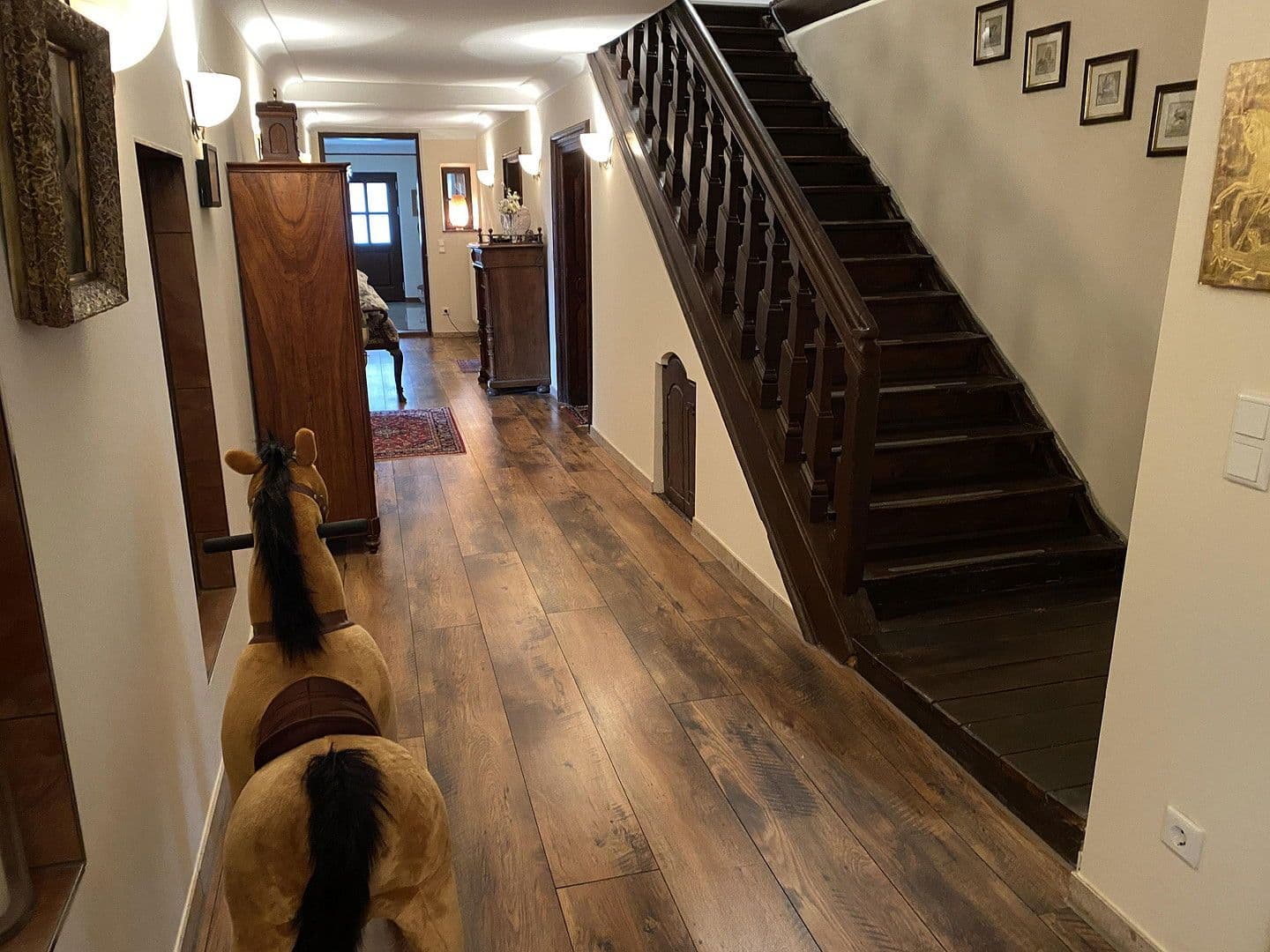 Predaj domu 480 m², pozemek 6.939 m², Egenhofen, Bavorsko Predaj domu 480 m², pozemek 6.939 m², Egenhofen, Bavorsko