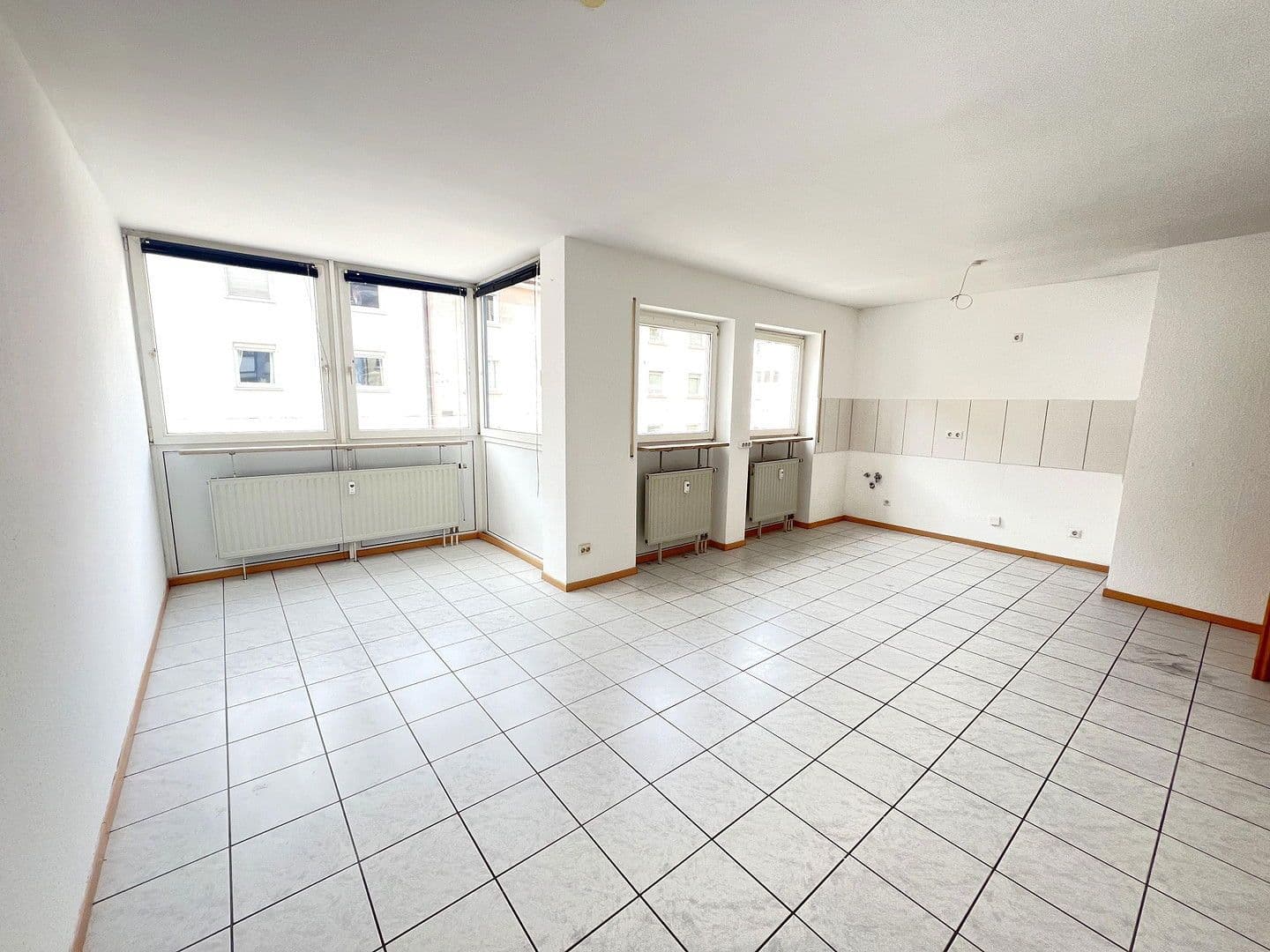 Prenájom bytu 3-izbový 60 m², Reuttier Straße 34/1, Neu-Ulm, Bavorsko Prenájom bytu 3-izbový 60 m², Reuttier Straße 34/1, Neu-Ulm, Bavorsko