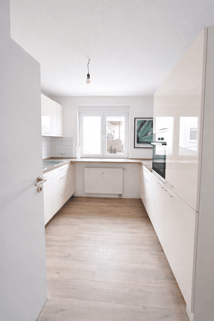 Prenájom bytu 2-izbový 74 m², Hofheim am Taunus, Hesensko Prenájom bytu 2-izbový 74 m², Hofheim am Taunus, Hesensko