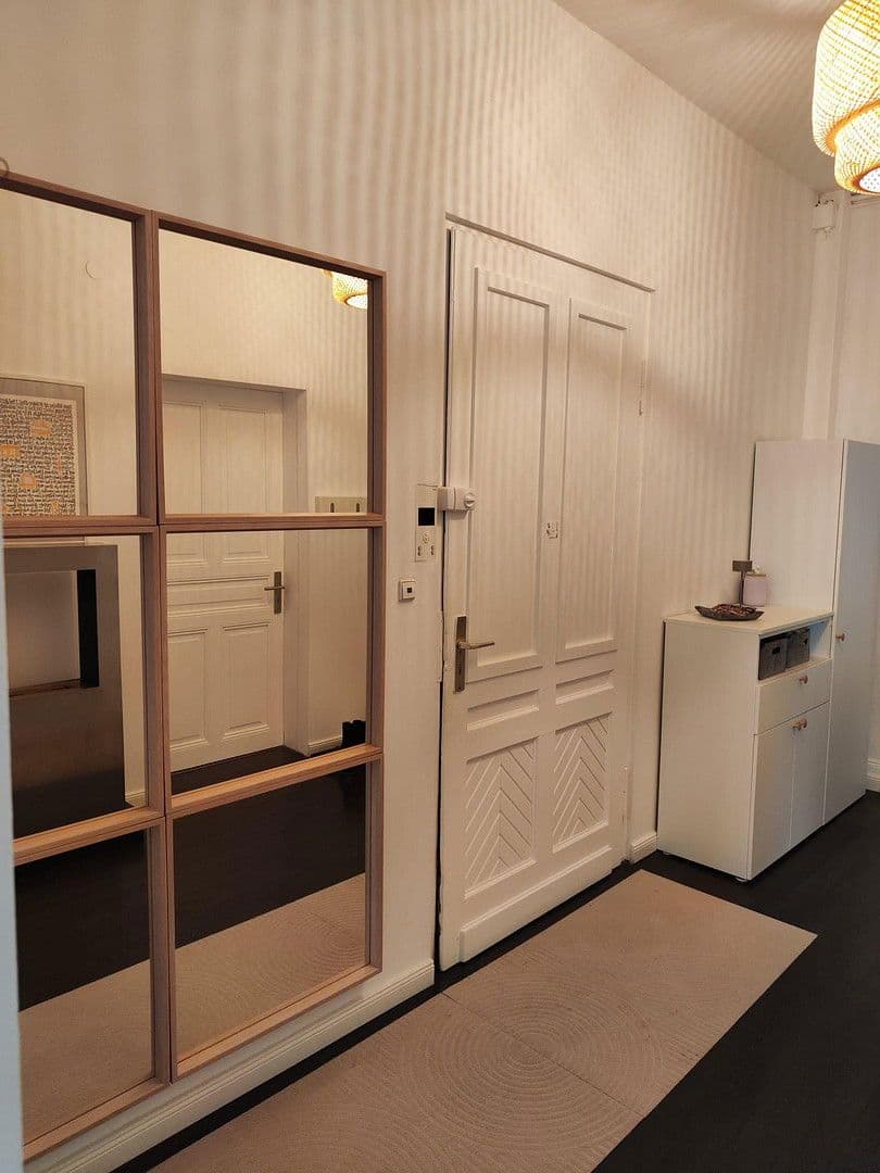 Predaj bytu 4-izbový 105 m², Stuttgart, Bádensko-Wurttembersko Predaj bytu 4-izbový 105 m², Stuttgart, Bádensko-Wurttembersko