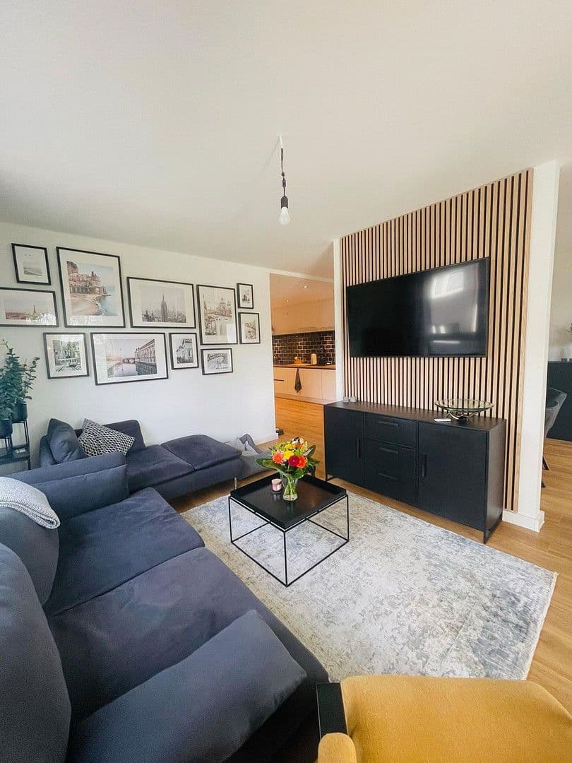 Prenájom bytu 4-izbový 113 m², Landwehrstraße 34, Solingen, Severné Porýnie - Westfálsko Prenájom bytu 4-izbový 113 m², Landwehrstraße 34, Solingen, Severné Porýnie - Westfálsko