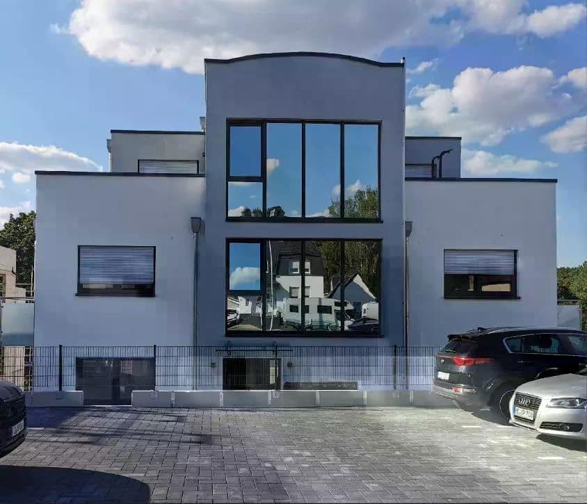 Prenájom bytu 4-izbový 113 m², Landwehrstraße 34, Solingen, Severné Porýnie - Westfálsko Prenájom bytu 4-izbový 113 m², Landwehrstraße 34, Solingen, Severné Porýnie - Westfálsko