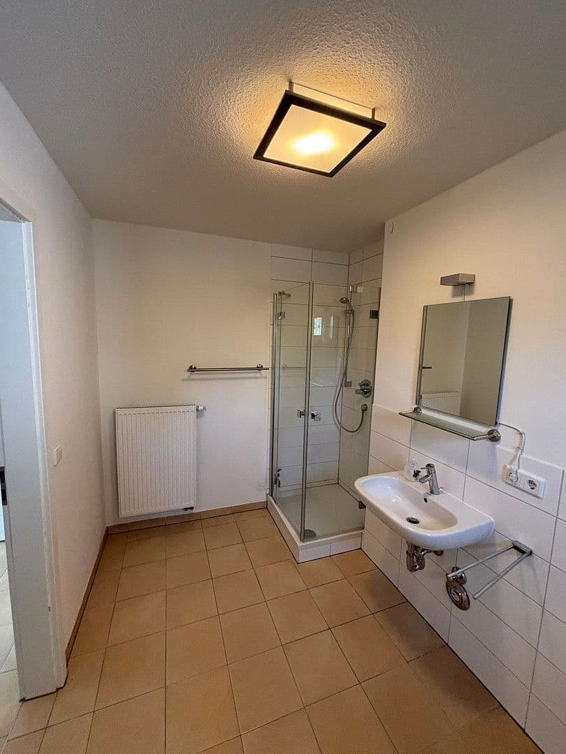 Prenájom bytu 1-izbový 33 m², Erangen, Bavorsko Prenájom bytu 1-izbový 33 m², Erangen, Bavorsko