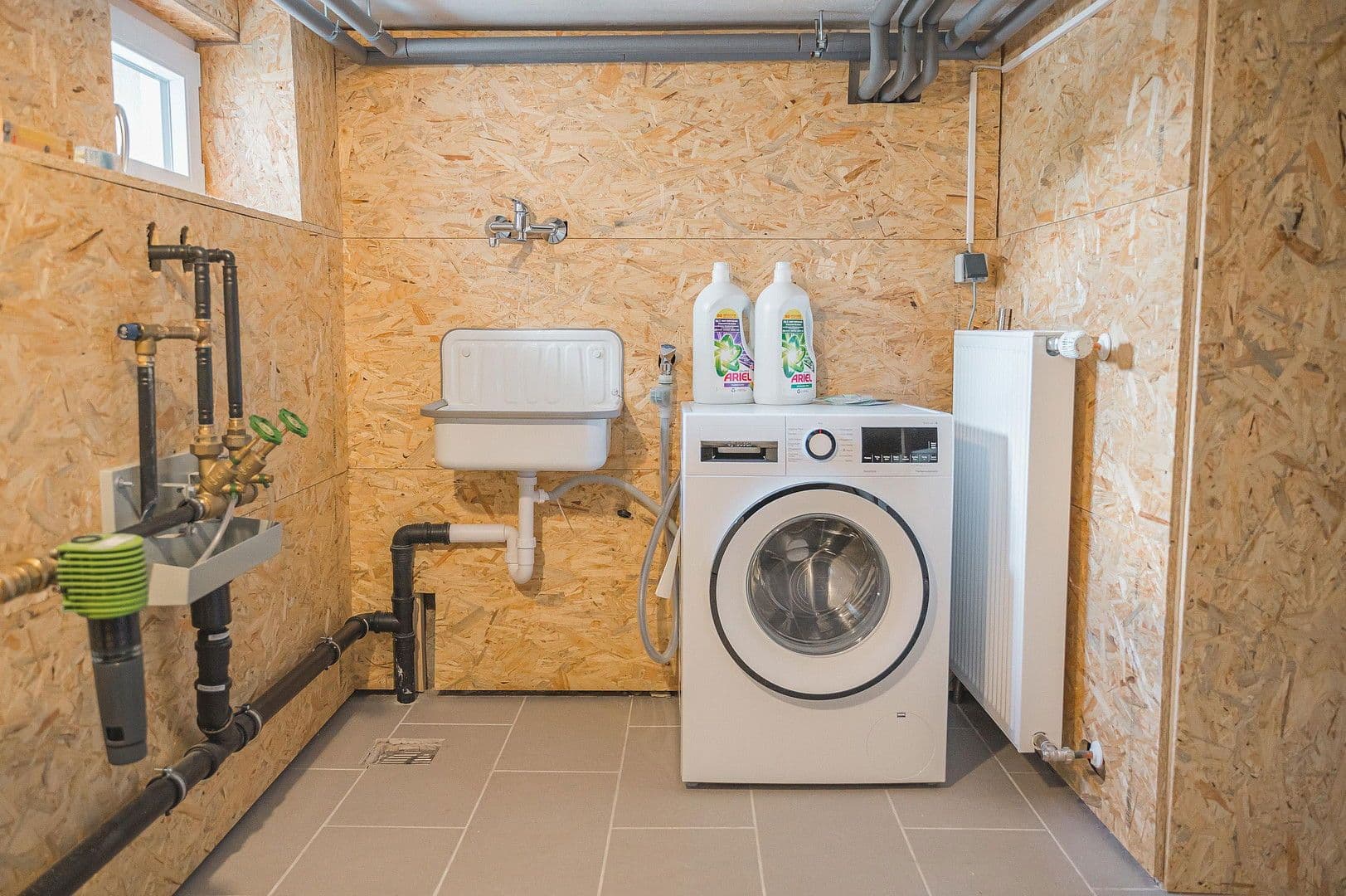 Prenájom domu 130 m², pozemek 300 m², Römerstraße 30, Filderstadt, Bádensko-Wurttembersko Prenájom domu 130 m², pozemek 300 m², Römerstraße 30, Filderstadt, Bádensko-Wurttembersko