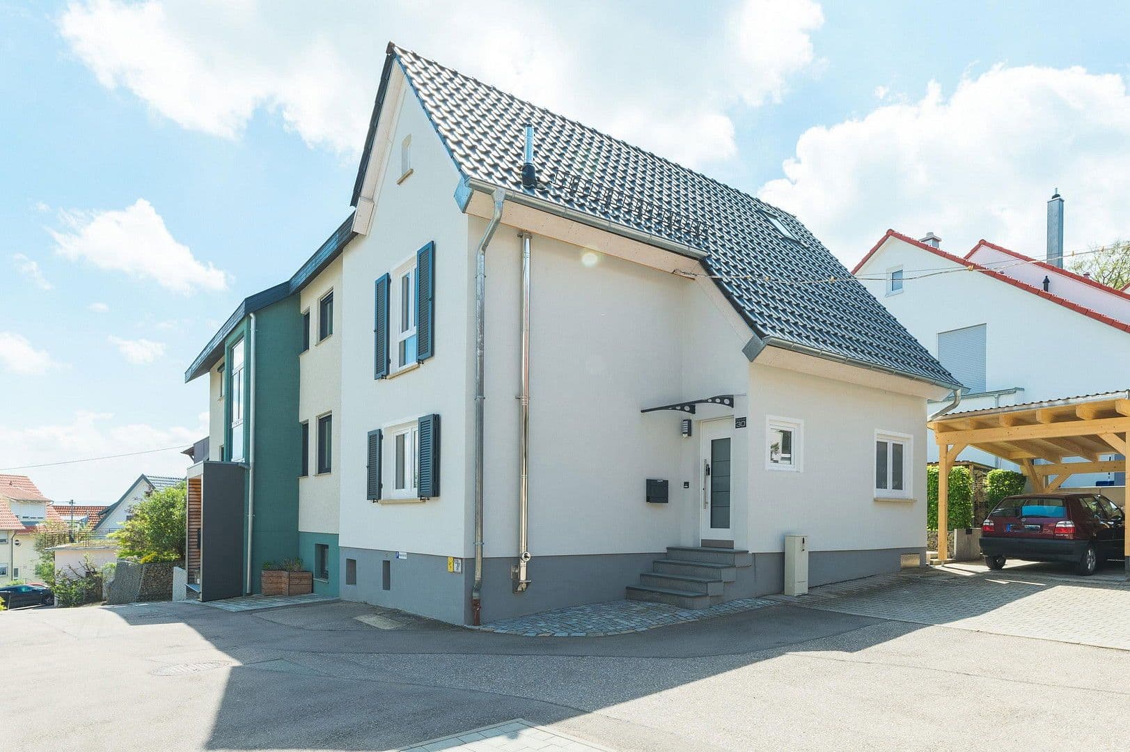 Prenájom domu 130 m², pozemek 300 m², Römerstraße 30, Filderstadt, Bádensko-Wurttembersko Prenájom domu 130 m², pozemek 300 m², Römerstraße 30, Filderstadt, Bádensko-Wurttembersko