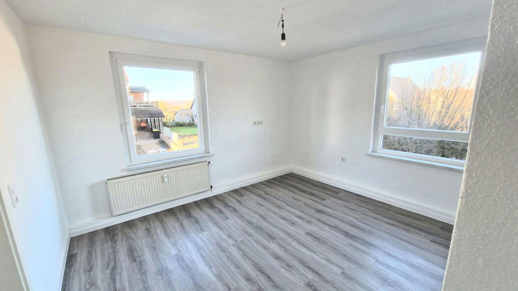 Prenájom bytu 2-izbový 63 m², Deensen, Dolné Sasko Prenájom bytu 2-izbový 63 m², Deensen, Dolné Sasko