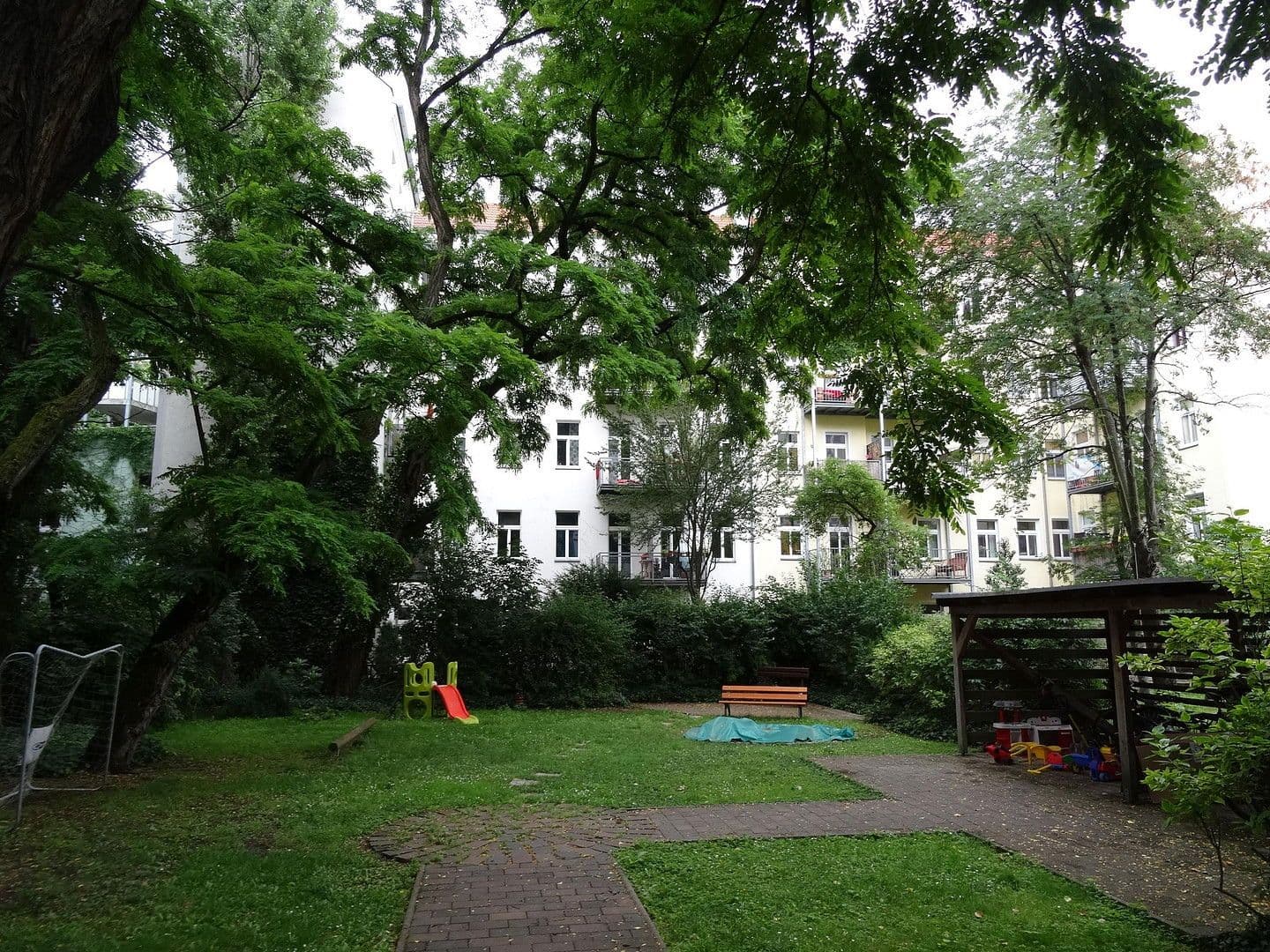 Predaj bytu 3-izbový 78 m², Marchlewskistr. 101, Berlin, Berlín Predaj bytu 3-izbový 78 m², Marchlewskistr. 101, Berlin, Berlín