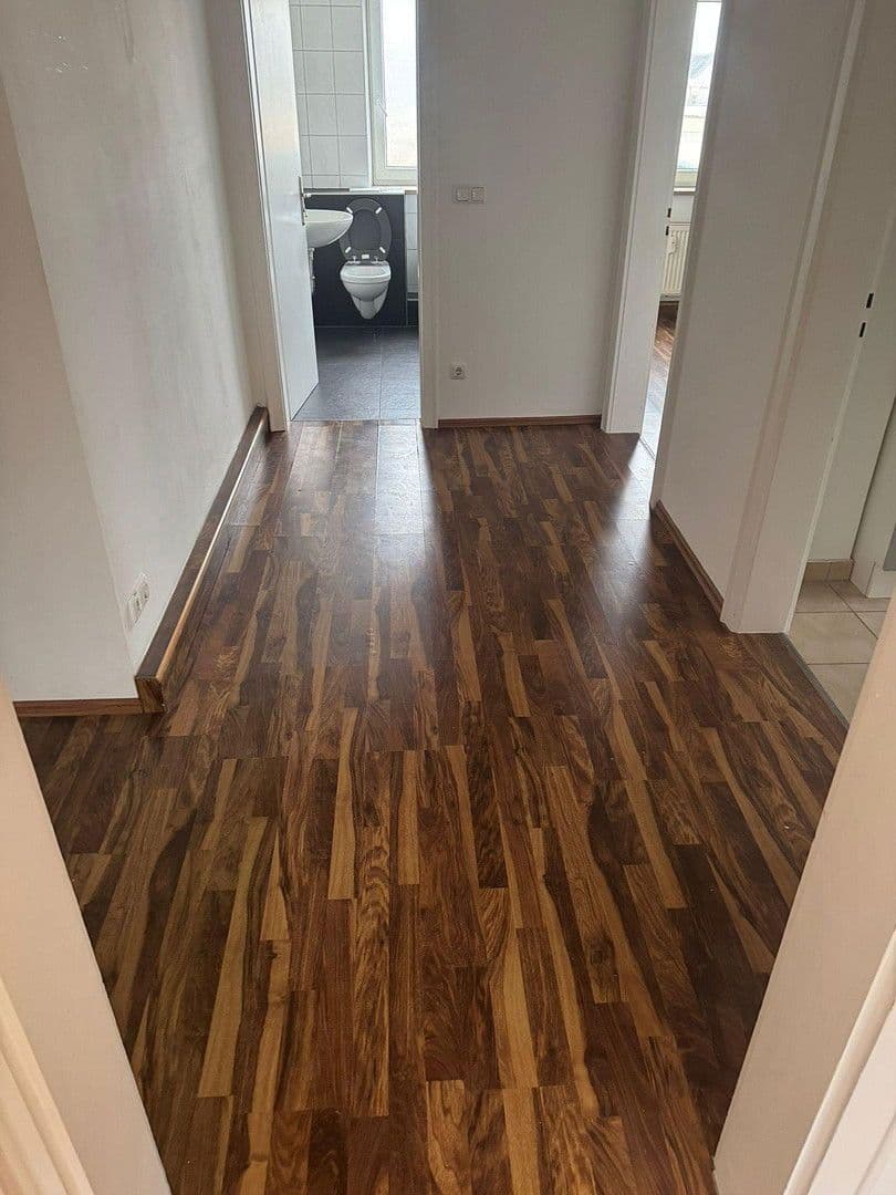 Prenájom bytu 3-izbový 75 m², Aichach, Bavorsko Prenájom bytu 3-izbový 75 m², Aichach, Bavorsko