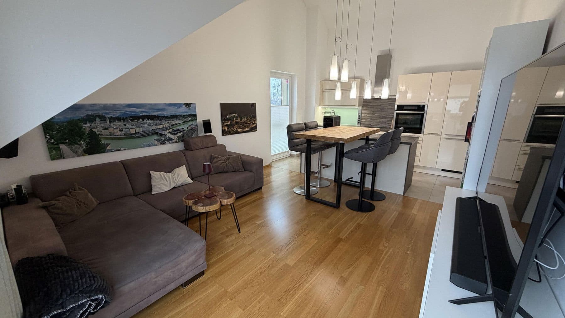 Predaj bytu 3-izbový 62 m², Großgmain, Salzbursko Predaj bytu 3-izbový 62 m², Großgmain, Salzbursko