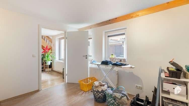 Prenájom bytu 4-izbový 127 m², Bad Belzig, Brandenbursko Prenájom bytu 4-izbový 127 m², Bad Belzig, Brandenbursko