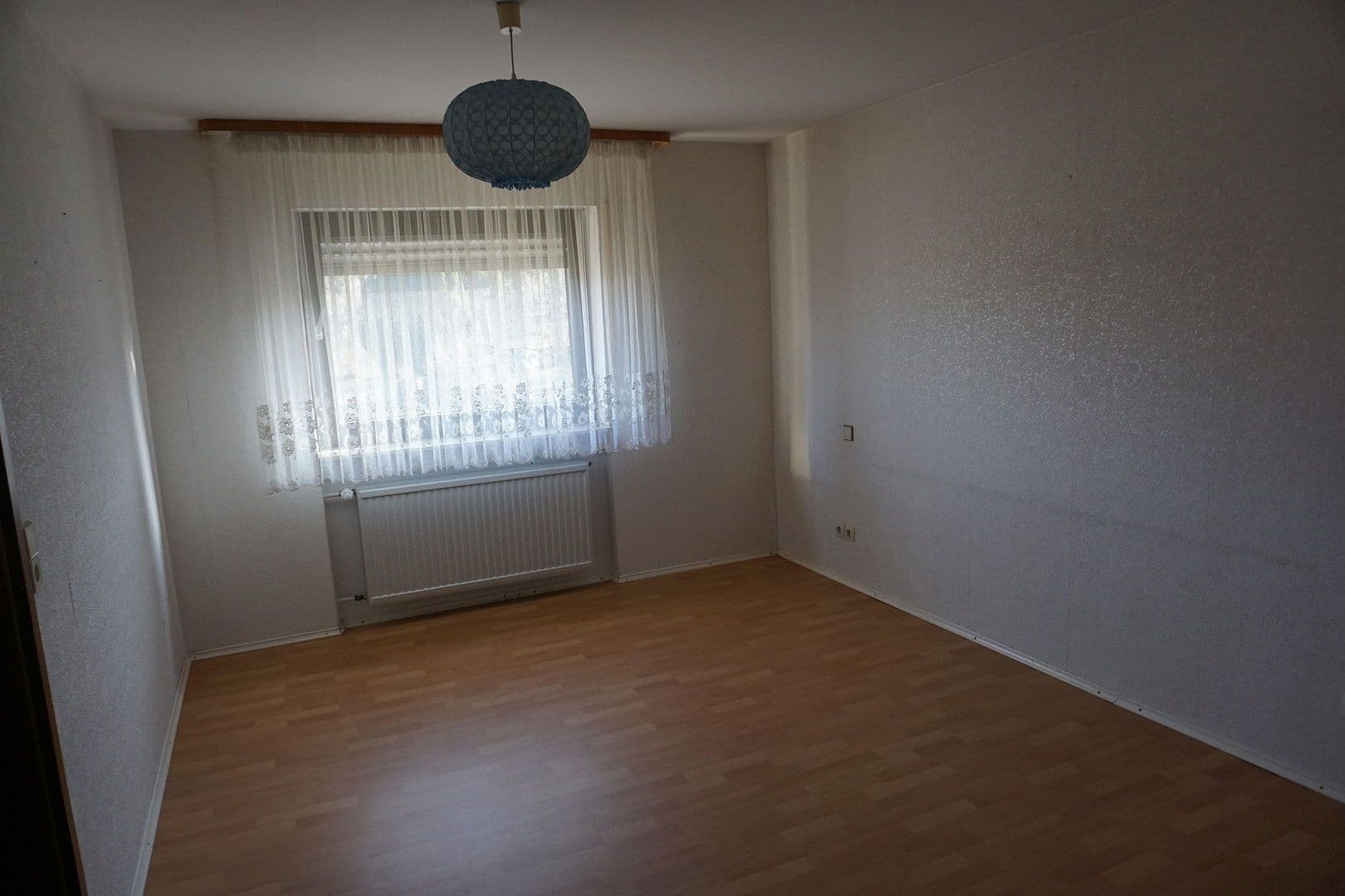 Predaj domu 162 m², pozemek 932 m², Bruchsal, Bádensko-Wurttembersko Predaj domu 162 m², pozemek 932 m², Bruchsal, Bádensko-Wurttembersko