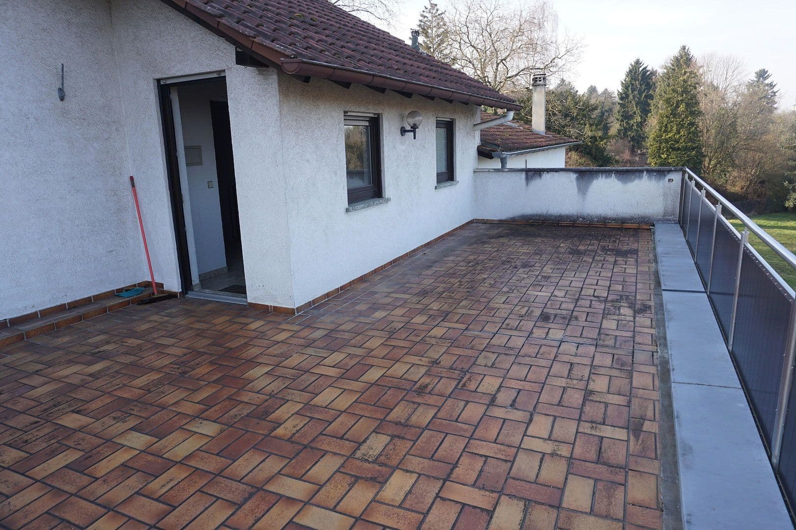 Predaj domu 162 m², pozemek 932 m², Bruchsal, Bádensko-Wurttembersko Predaj domu 162 m², pozemek 932 m², Bruchsal, Bádensko-Wurttembersko