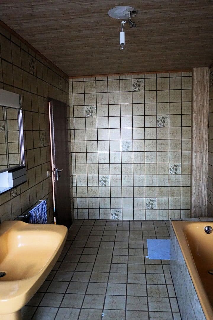 Predaj domu 162 m², pozemek 932 m², Bruchsal, Bádensko-Wurttembersko Predaj domu 162 m², pozemek 932 m², Bruchsal, Bádensko-Wurttembersko