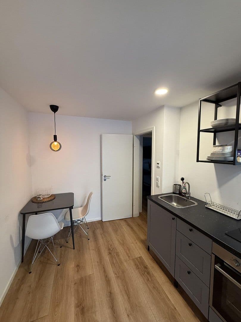 Prenájom bytu 1-izbový 42 m², Nürnberg, Bavorsko Prenájom bytu 1-izbový 42 m², Nürnberg, Bavorsko