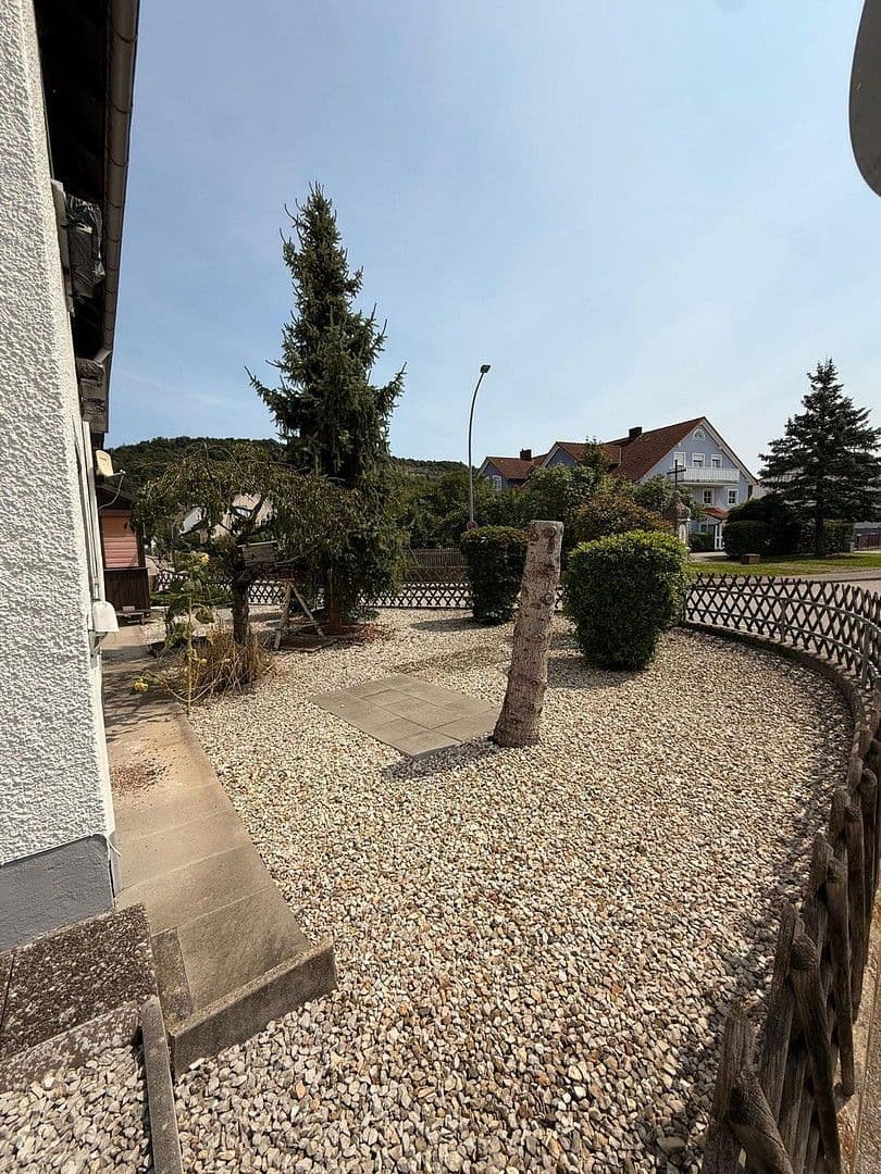 Predaj domu 164 m², pozemek 415 m², Alte Ingolstädter Str. 6, Beilngries, Bavorsko Predaj domu 164 m², pozemek 415 m², Alte Ingolstädter Str. 6, Beilngries, Bavorsko