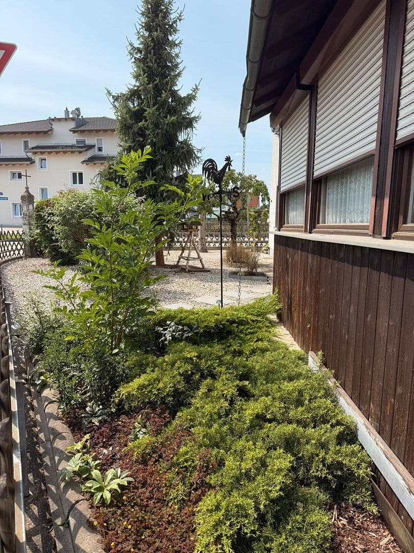 Predaj domu 164 m², pozemek 415 m², Alte Ingolstädter Str. 6, Beilngries, Bavorsko Predaj domu 164 m², pozemek 415 m², Alte Ingolstädter Str. 6, Beilngries, Bavorsko