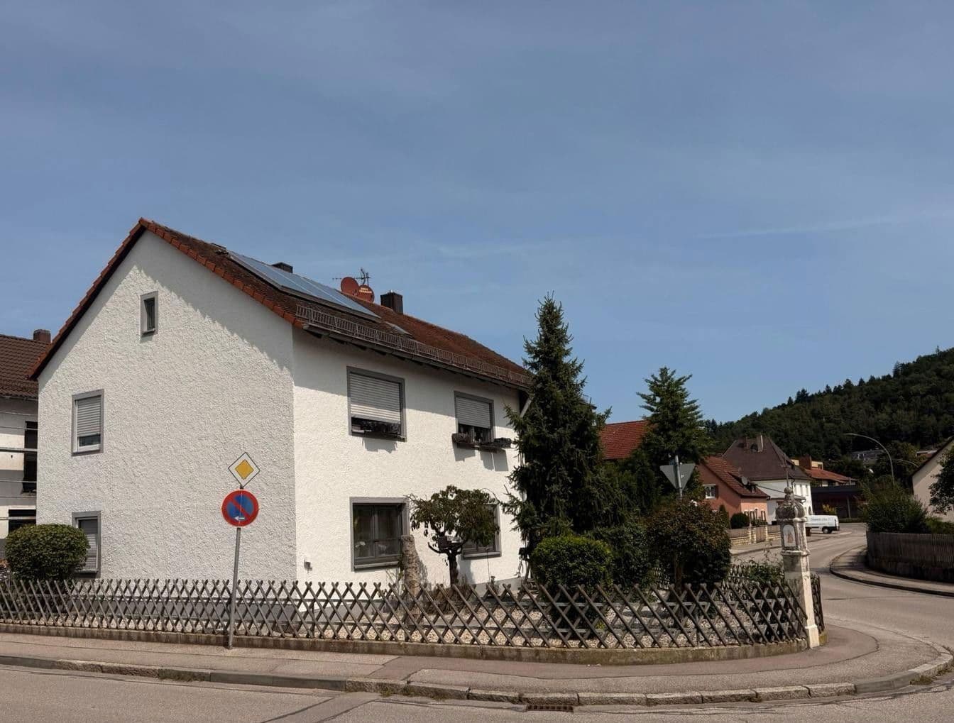 Predaj domu 164 m², pozemek 415 m², Alte Ingolstädter Str. 6, Beilngries, Bavorsko Predaj domu 164 m², pozemek 415 m², Alte Ingolstädter Str. 6, Beilngries, Bavorsko