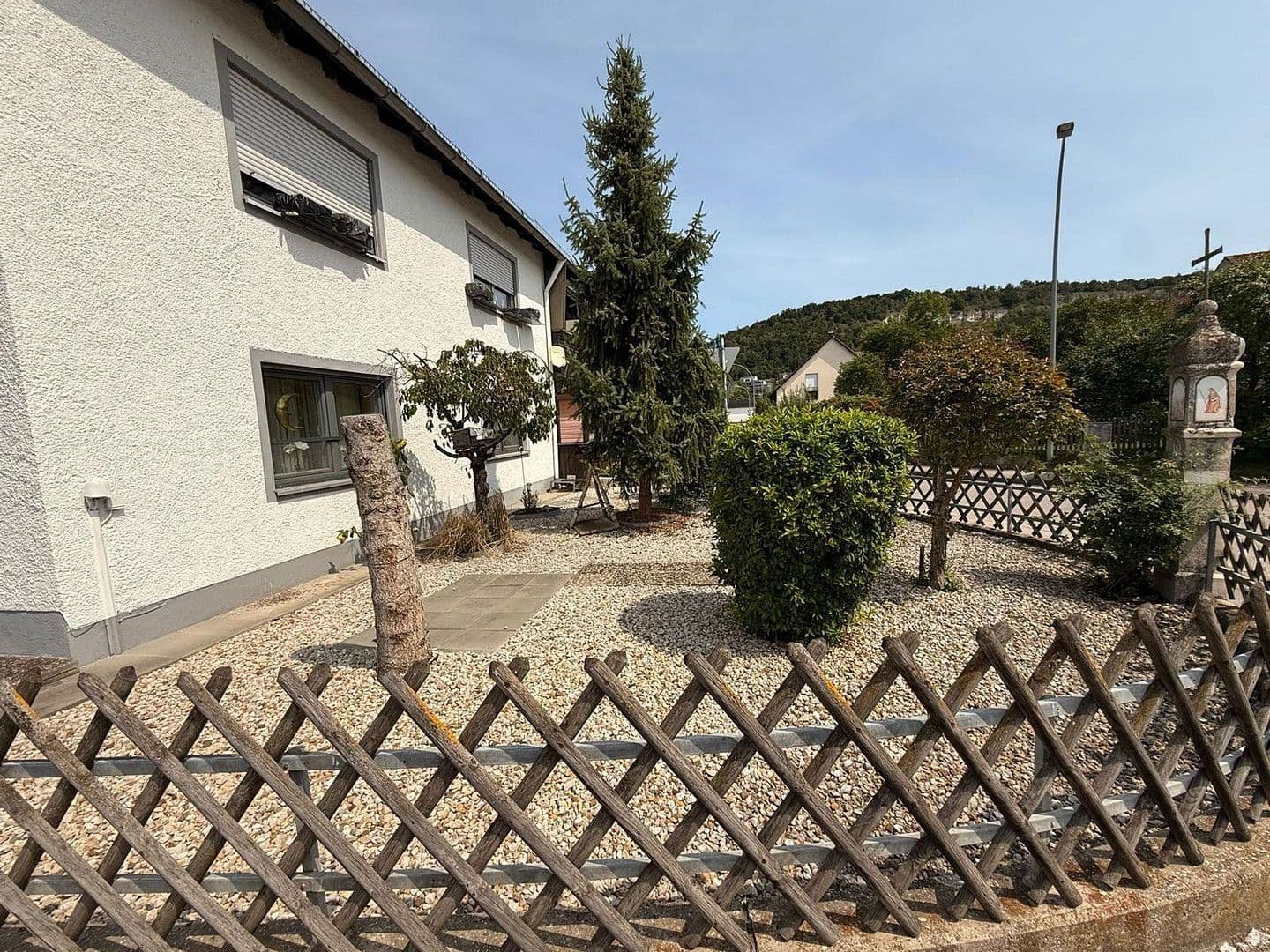 Predaj domu 164 m², pozemek 415 m², Alte Ingolstädter Str. 6, Beilngries, Bavorsko Predaj domu 164 m², pozemek 415 m², Alte Ingolstädter Str. 6, Beilngries, Bavorsko