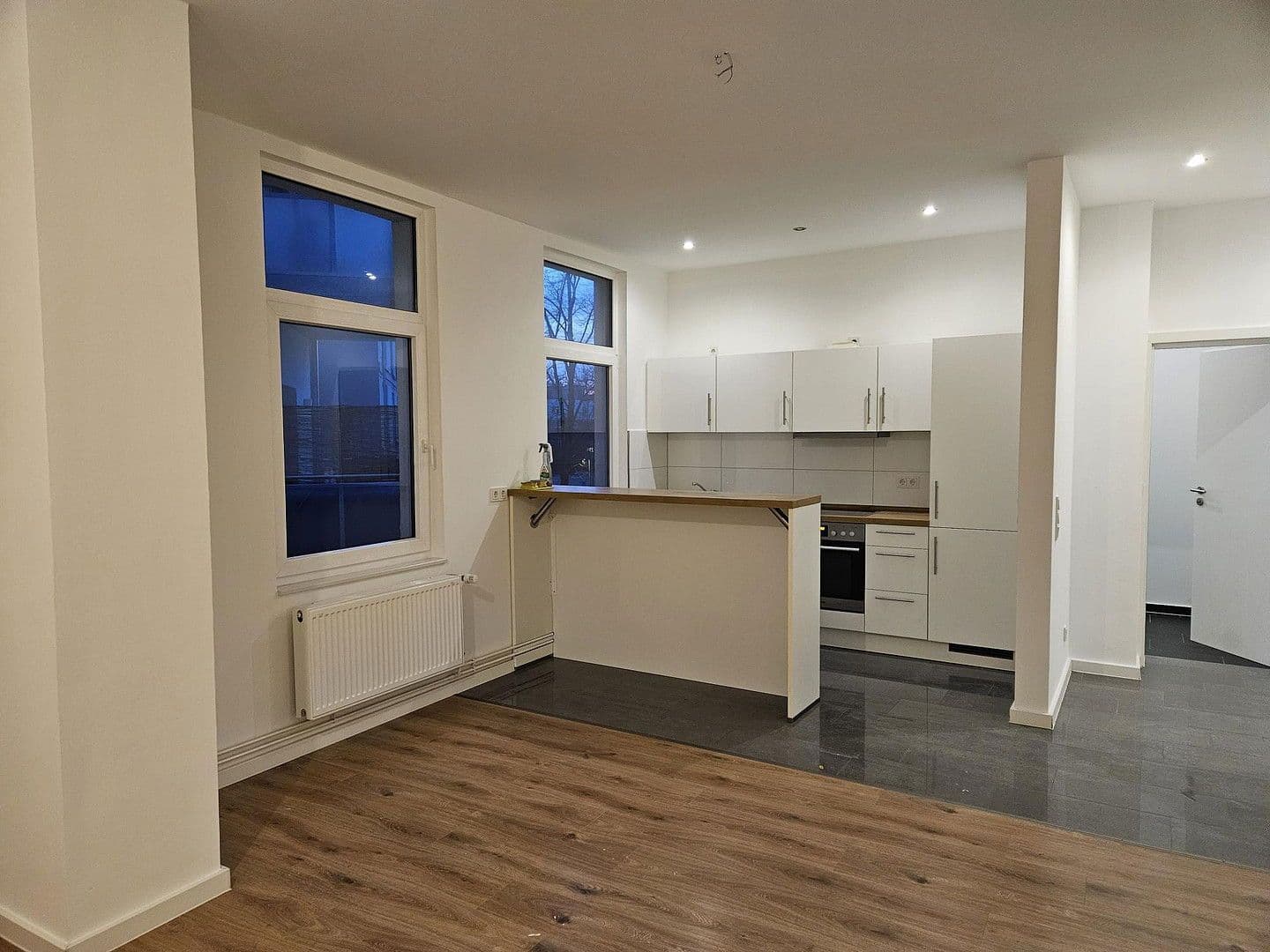 Prenájom bytu 2-izbový 65 m², Wendenstr. 26, Braunschweig, Dolné Sasko Prenájom bytu 2-izbový 65 m², Wendenstr. 26, Braunschweig, Dolné Sasko