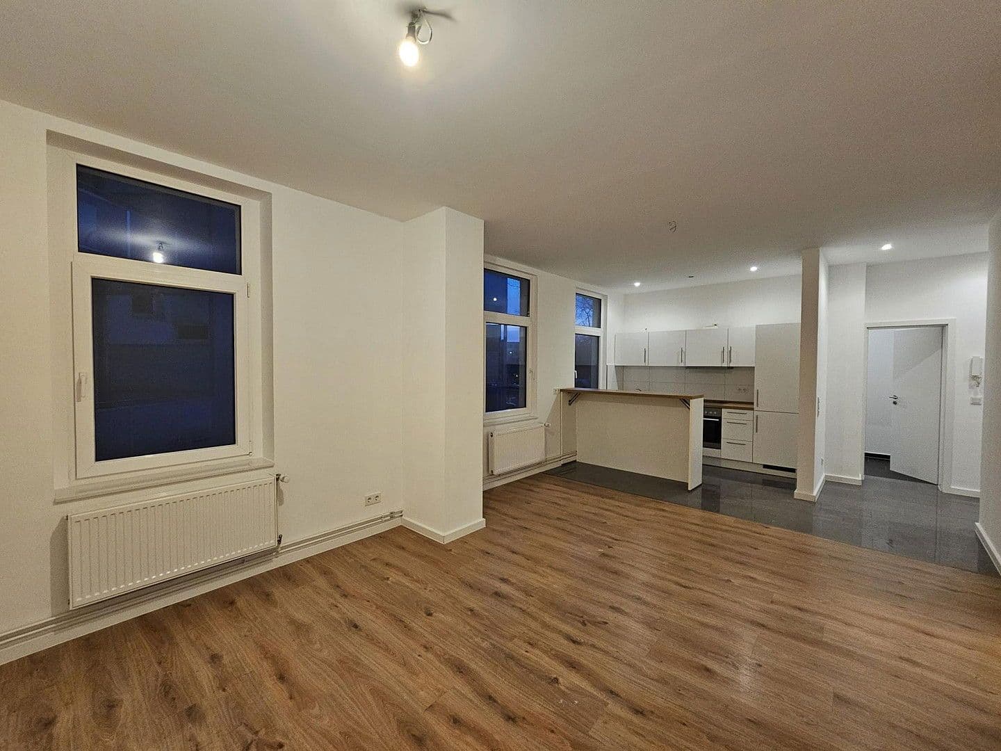 Prenájom bytu 2-izbový 65 m², Wendenstr. 26, Braunschweig, Dolné Sasko Prenájom bytu 2-izbový 65 m², Wendenstr. 26, Braunschweig, Dolné Sasko