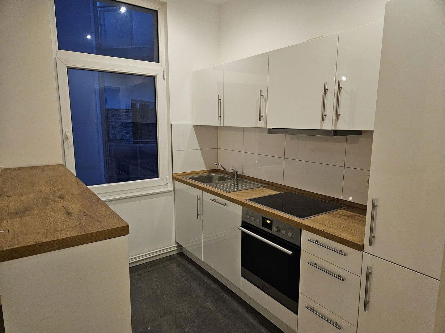 Prenájom bytu 2-izbový 65 m², Wendenstr. 26, Braunschweig, Dolné Sasko Prenájom bytu 2-izbový 65 m², Wendenstr. 26, Braunschweig, Dolné Sasko