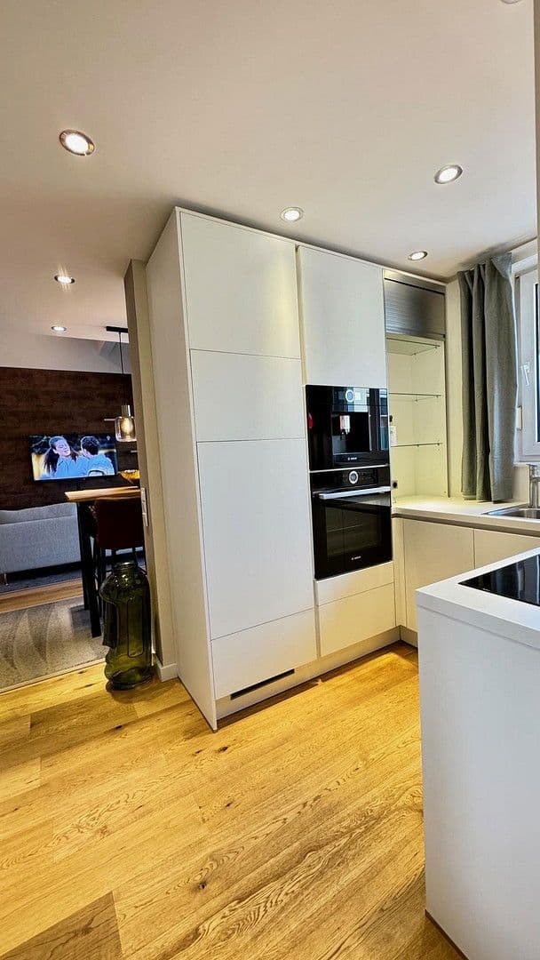 Prenájom bytu 2-izbový 56 m², Friedrich Staude Strasse. 2, Zwickau, Sasko Prenájom bytu 2-izbový 56 m², Friedrich Staude Strasse. 2, Zwickau, Sasko