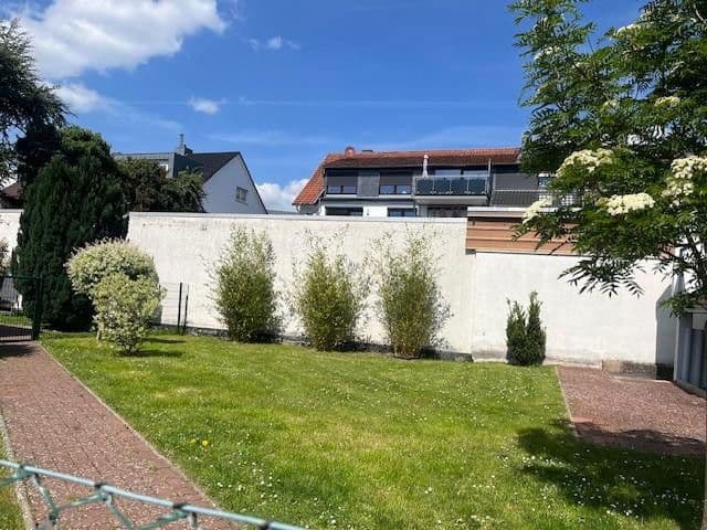 Prenájom bytu 3-izbový 81 m², Nibourstaße 9, Hameln, Dolné Sasko Prenájom bytu 3-izbový 81 m², Nibourstaße 9, Hameln, Dolné Sasko