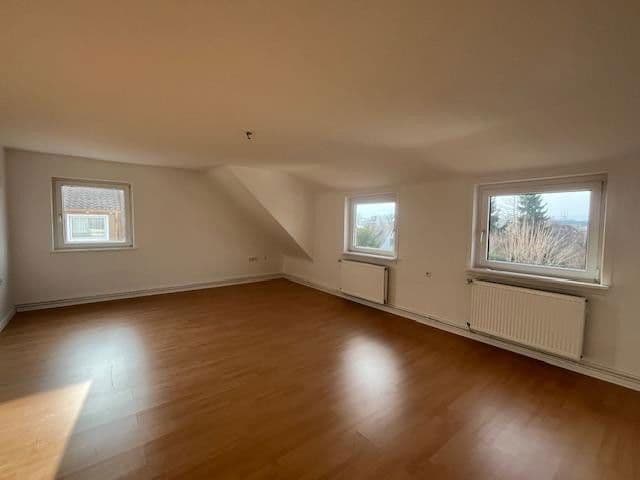 Prenájom bytu 3-izbový 81 m², Nibourstaße 9, Hameln, Dolné Sasko Prenájom bytu 3-izbový 81 m², Nibourstaße 9, Hameln, Dolné Sasko