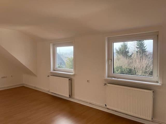 Prenájom bytu 3-izbový 81 m², Nibourstaße 9, Hameln, Dolné Sasko Prenájom bytu 3-izbový 81 m², Nibourstaße 9, Hameln, Dolné Sasko