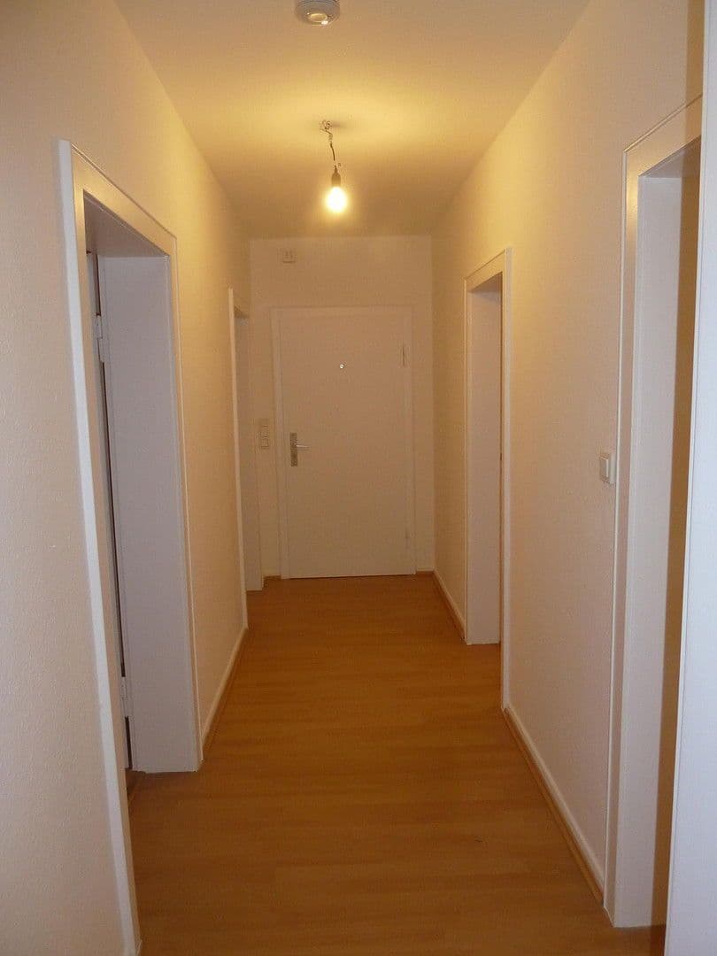 Prenájom bytu 3-izbový 81 m², Nibourstaße 9, Hameln, Dolné Sasko Prenájom bytu 3-izbový 81 m², Nibourstaße 9, Hameln, Dolné Sasko