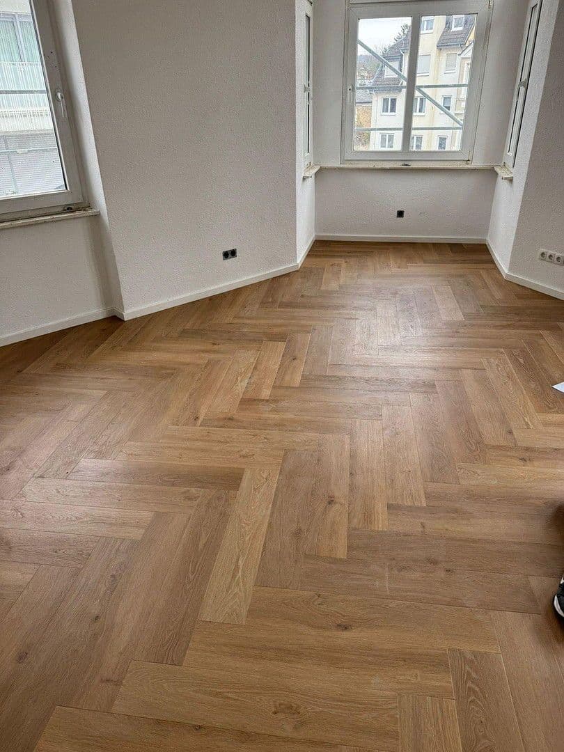 Prenájom bytu 4-izbový 102 m², Bad Neuenahr-Ahrweiler, Porýnie-Falcko Prenájom bytu 4-izbový 102 m², Bad Neuenahr-Ahrweiler, Porýnie-Falcko