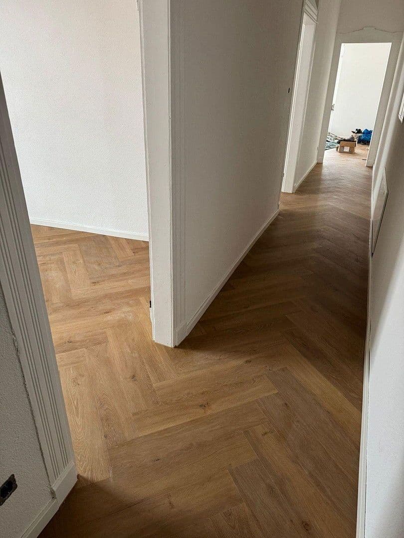 Prenájom bytu 4-izbový 102 m², Bad Neuenahr-Ahrweiler, Porýnie-Falcko Prenájom bytu 4-izbový 102 m², Bad Neuenahr-Ahrweiler, Porýnie-Falcko