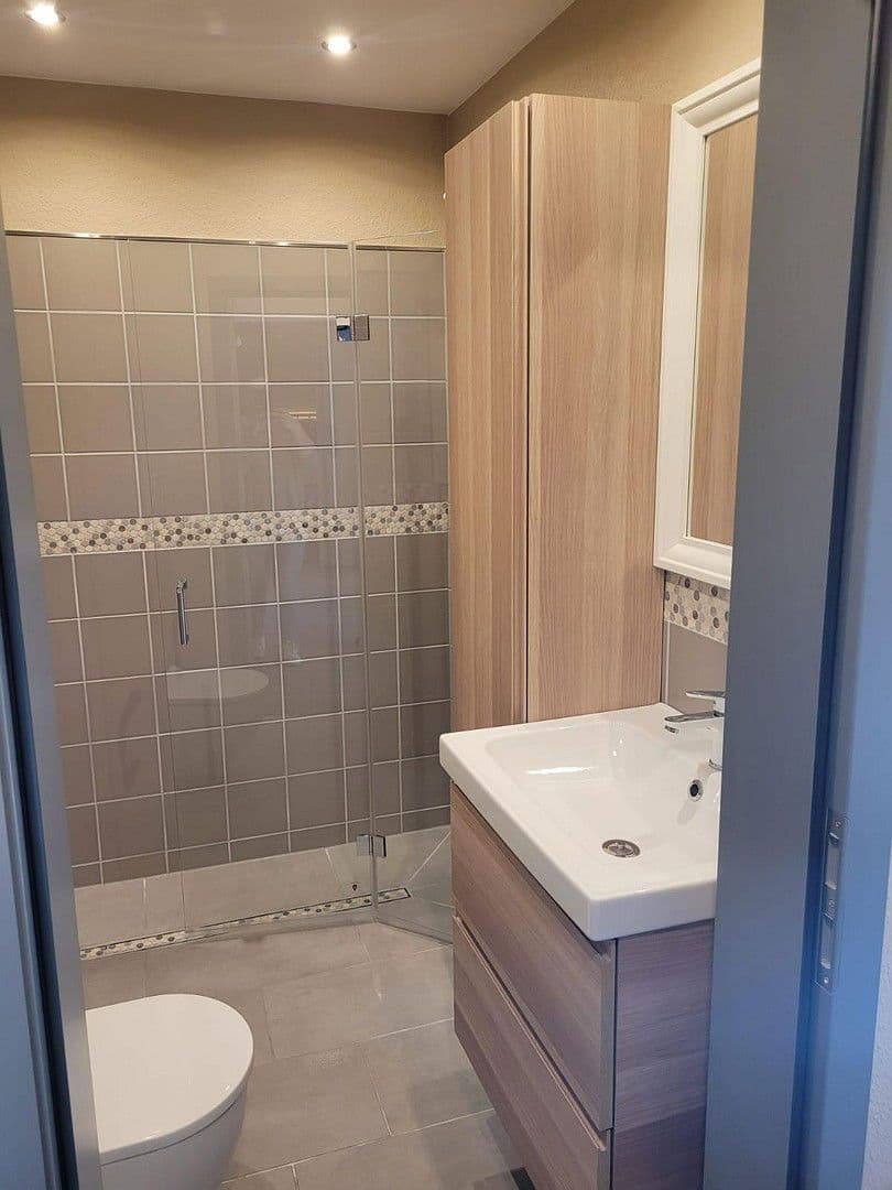 Predaj domu 750 m², pozemek 1.179 m², Hauptstraße 50 A, Hage, Dolné Sasko Predaj domu 750 m², pozemek 1.179 m², Hauptstraße 50 A, Hage, Dolné Sasko