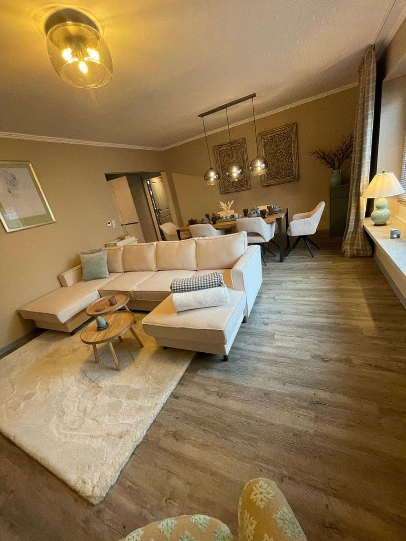 Predaj domu 750 m², pozemek 1.179 m², Hauptstraße 50 A, Hage, Dolné Sasko Predaj domu 750 m², pozemek 1.179 m², Hauptstraße 50 A, Hage, Dolné Sasko