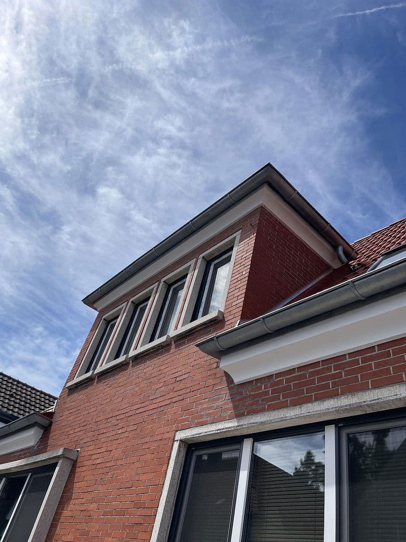 Predaj domu 750 m², pozemek 1.179 m², Hauptstraße 50 A, Hage, Dolné Sasko Predaj domu 750 m², pozemek 1.179 m², Hauptstraße 50 A, Hage, Dolné Sasko