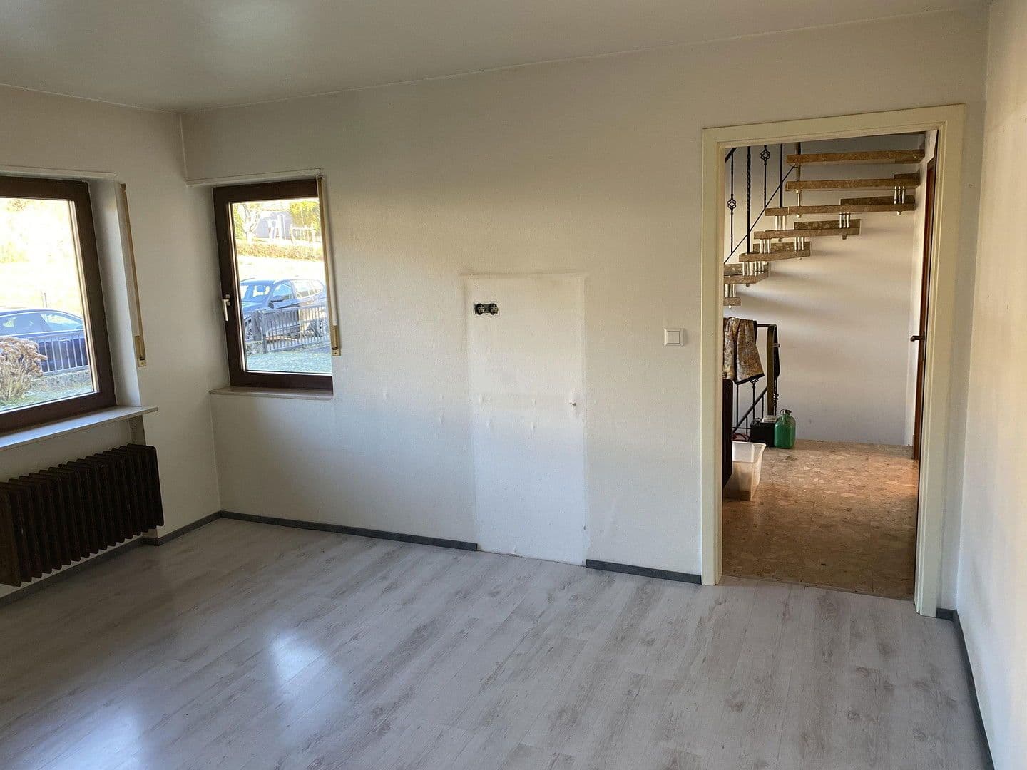 Predaj domu 220 m², pozemek 881 m², Gaugraf-Zeisolf-Str. 3, Sinsheim, Bádensko-Wurttembersko Predaj domu 220 m², pozemek 881 m², Gaugraf-Zeisolf-Str. 3, Sinsheim, Bádensko-Wurttembersko