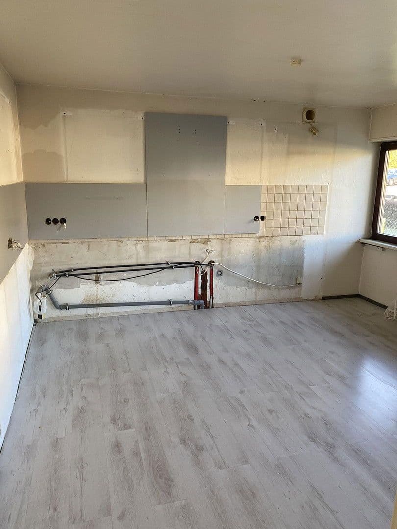 Predaj domu 220 m², pozemek 881 m², Gaugraf-Zeisolf-Str. 3, Sinsheim, Bádensko-Wurttembersko Predaj domu 220 m², pozemek 881 m², Gaugraf-Zeisolf-Str. 3, Sinsheim, Bádensko-Wurttembersko