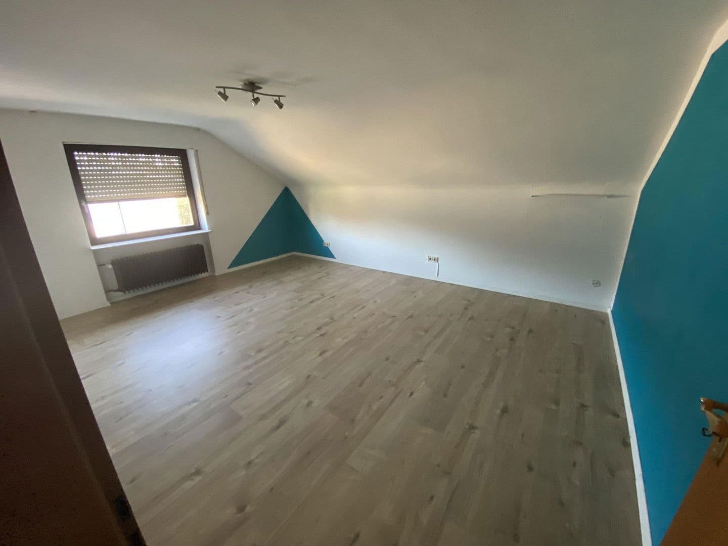 Predaj domu 220 m², pozemek 881 m², Gaugraf-Zeisolf-Str. 3, Sinsheim, Bádensko-Wurttembersko Predaj domu 220 m², pozemek 881 m², Gaugraf-Zeisolf-Str. 3, Sinsheim, Bádensko-Wurttembersko