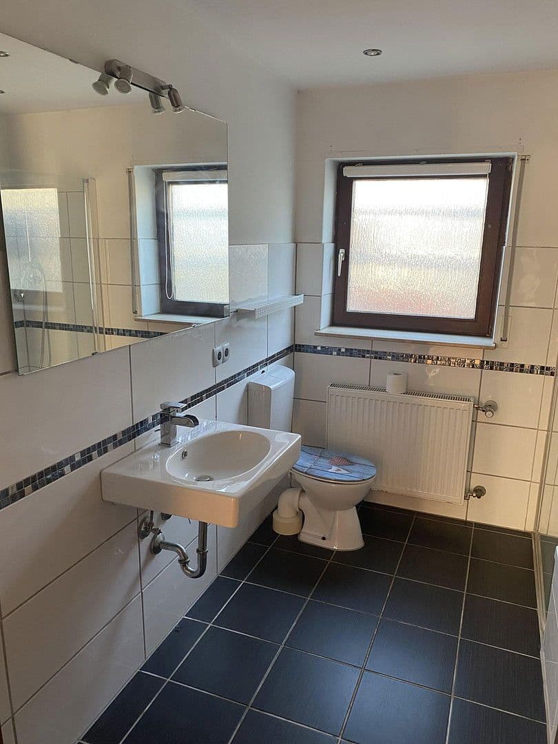 Predaj domu 220 m², pozemek 881 m², Gaugraf-Zeisolf-Str. 3, Sinsheim, Bádensko-Wurttembersko Predaj domu 220 m², pozemek 881 m², Gaugraf-Zeisolf-Str. 3, Sinsheim, Bádensko-Wurttembersko