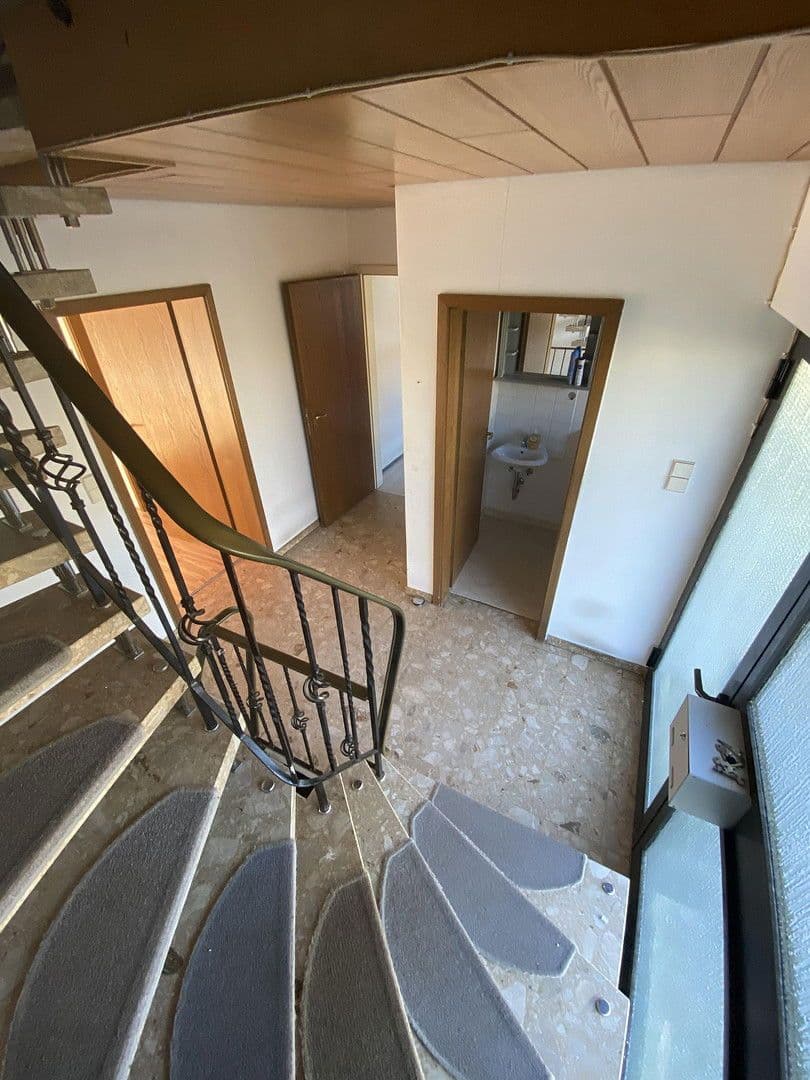 Predaj domu 220 m², pozemek 881 m², Gaugraf-Zeisolf-Str. 3, Sinsheim, Bádensko-Wurttembersko Predaj domu 220 m², pozemek 881 m², Gaugraf-Zeisolf-Str. 3, Sinsheim, Bádensko-Wurttembersko