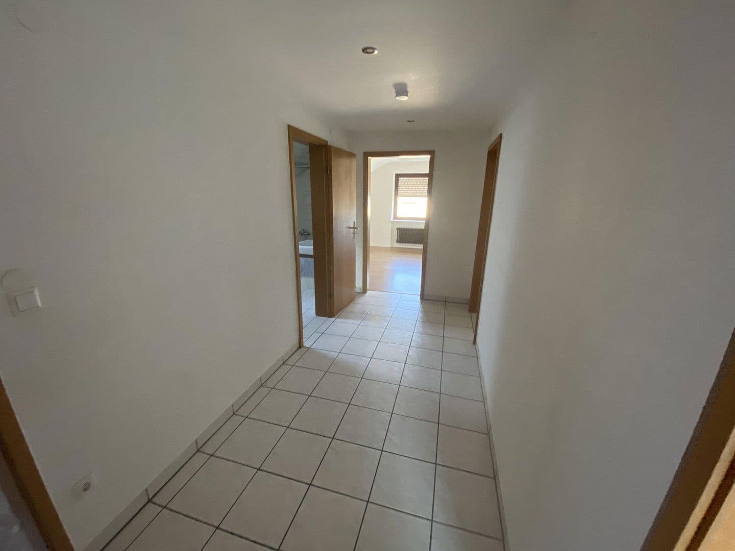 Predaj domu 220 m², pozemek 881 m², Gaugraf-Zeisolf-Str. 3, Sinsheim, Bádensko-Wurttembersko Predaj domu 220 m², pozemek 881 m², Gaugraf-Zeisolf-Str. 3, Sinsheim, Bádensko-Wurttembersko