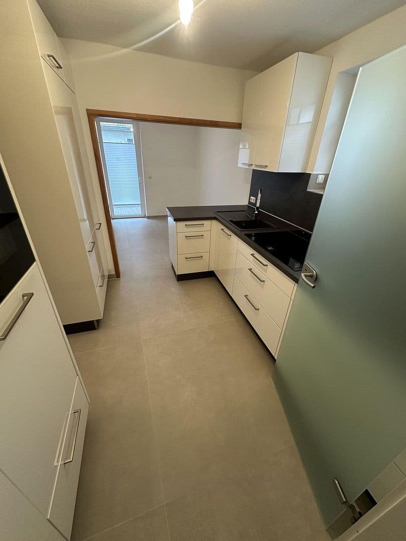 Predaj domu 104 m², pozemek 150 m², Heidenfahrt 14, Ingelheim am Rhein, Porýnie-Falcko Predaj domu 104 m², pozemek 150 m², Heidenfahrt 14, Ingelheim am Rhein, Porýnie-Falcko