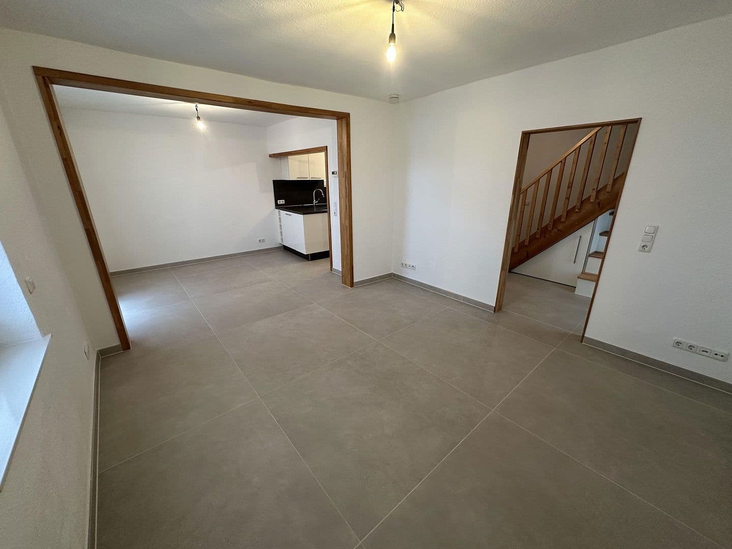 Predaj domu 104 m², pozemek 150 m², Heidenfahrt 14, Ingelheim am Rhein, Porýnie-Falcko Predaj domu 104 m², pozemek 150 m², Heidenfahrt 14, Ingelheim am Rhein, Porýnie-Falcko